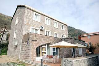 Апартаменты Apartments Pavlovic Петровац Стандартный трехместный номер-студио-1